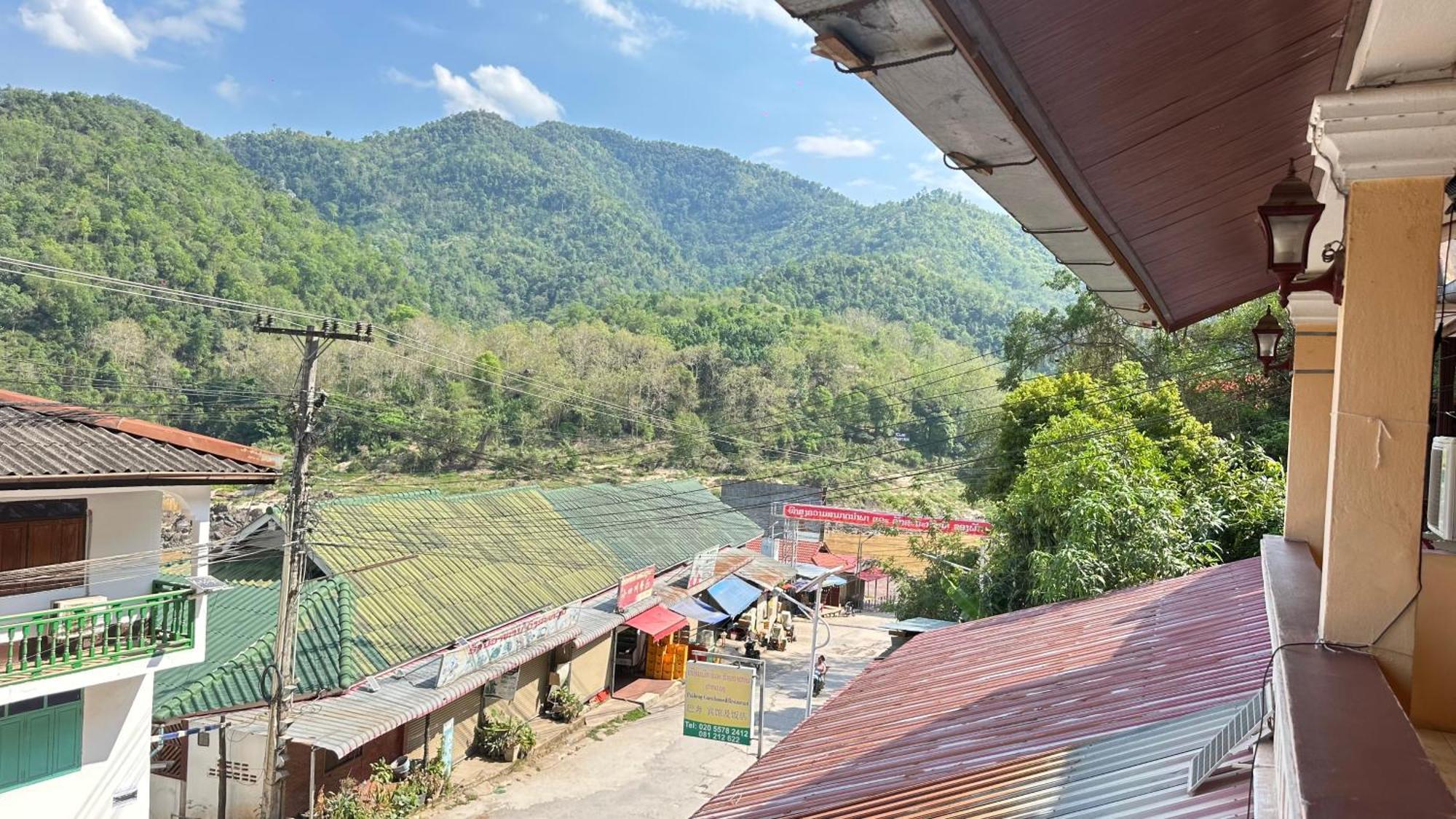 Pakbeng Guesthouse Ngoại thất bức ảnh