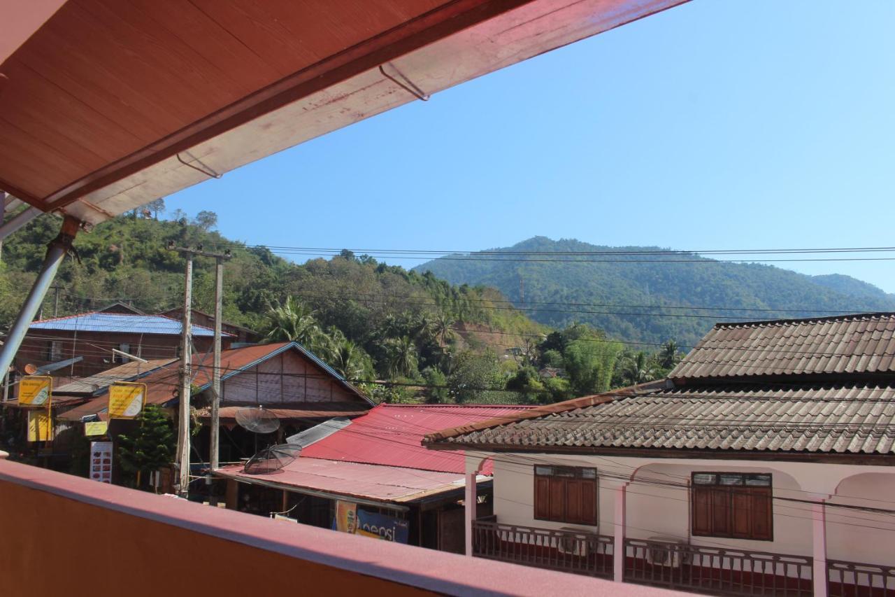 Pakbeng Guesthouse Ngoại thất bức ảnh